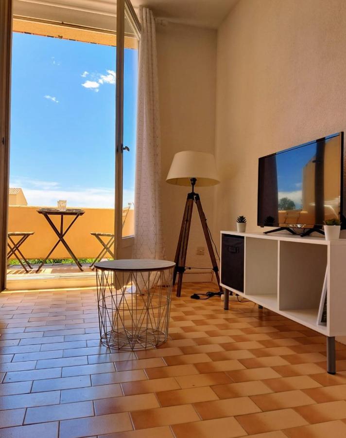 Апартаменты Coquet Studio Avec Belle Terrasse Ла-Лонд-ле-Мор Экстерьер фото