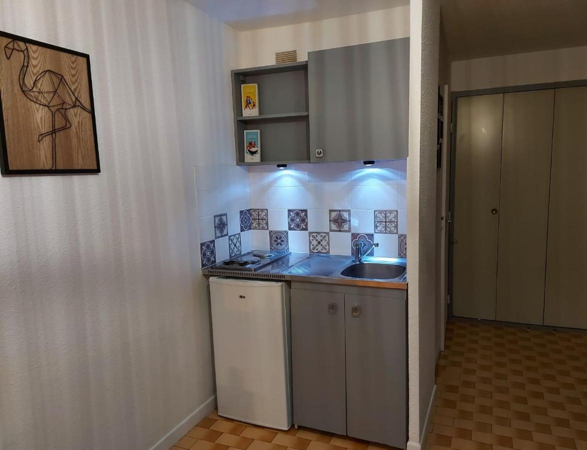 Апартаменты Coquet Studio Avec Belle Terrasse Ла-Лонд-ле-Мор Экстерьер фото