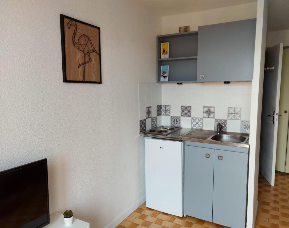 Апартаменты Coquet Studio Avec Belle Terrasse Ла-Лонд-ле-Мор Экстерьер фото